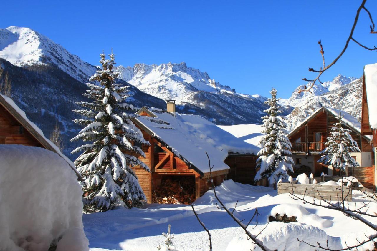 L'Elva Hameau Des Chazals Nevache Hautes Alpes Exterior foto